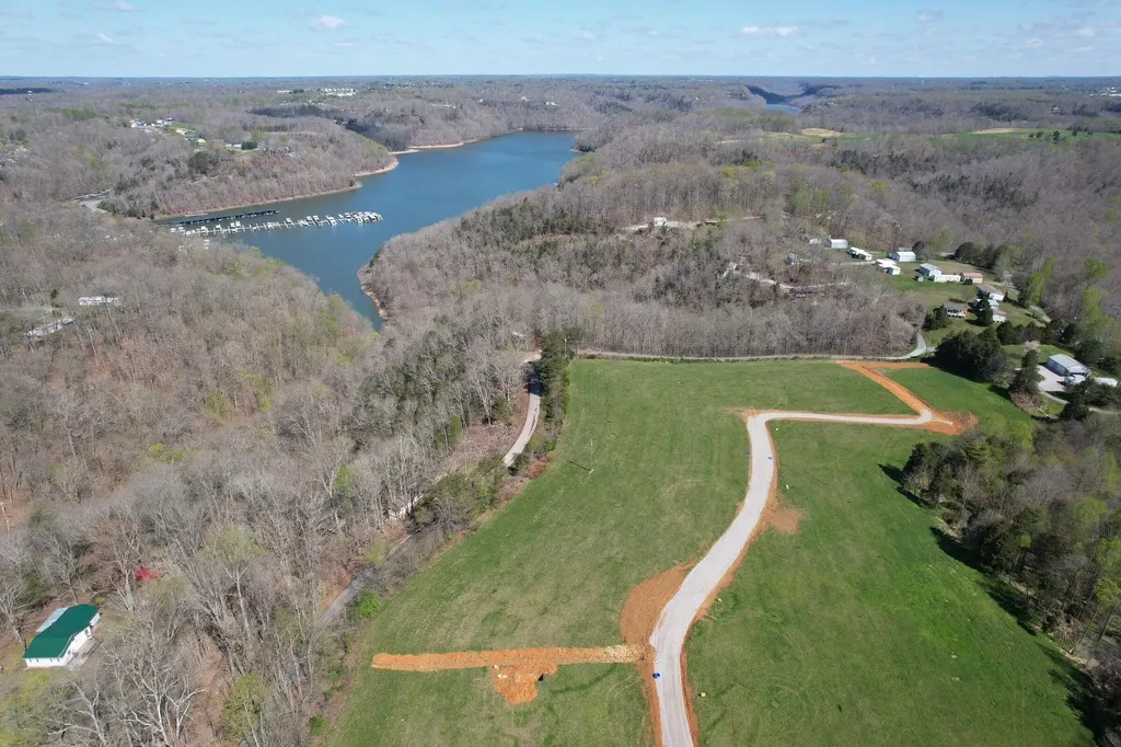 26 Beech Grove Road Jabez KY 42544