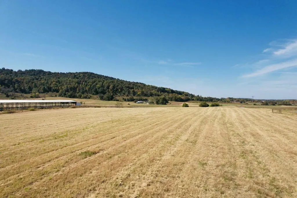 22 Elihu Cabin Hollow Road Somerset KY 42501