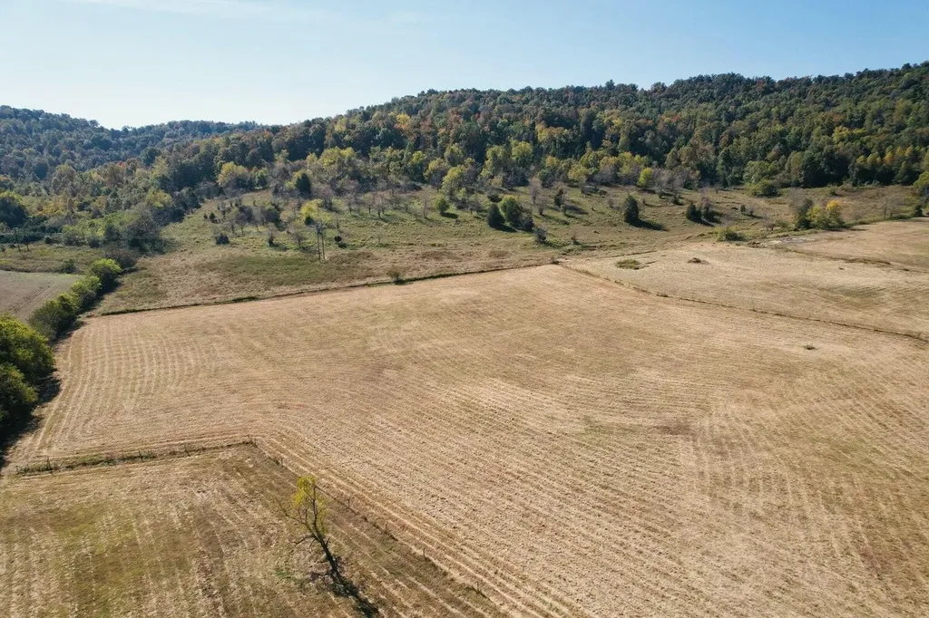 22 Elihu Cabin Hollow Road Somerset KY 42501