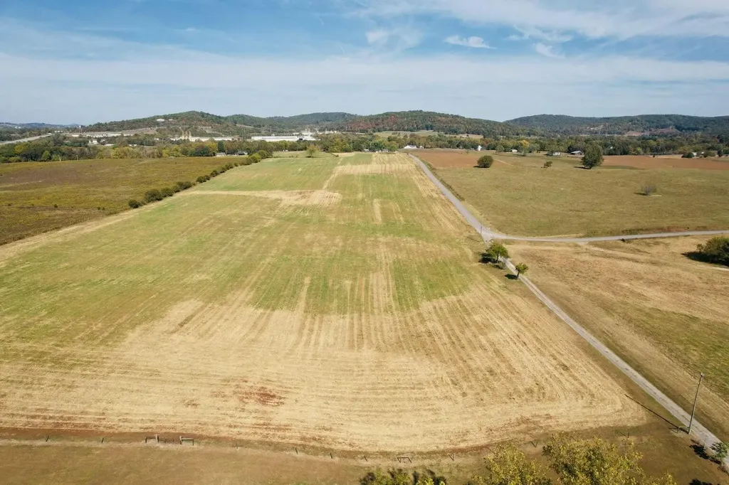 22 Elihu Cabin Hollow Road Somerset KY 42501
