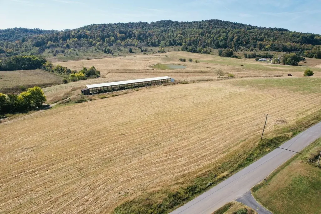 22 Elihu Cabin Hollow Road Somerset KY 42501