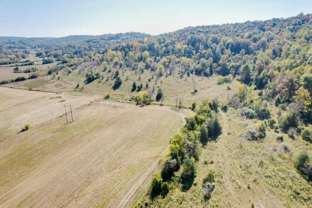 21 Elihu Cabin Hollow Road Somerset KY 42501