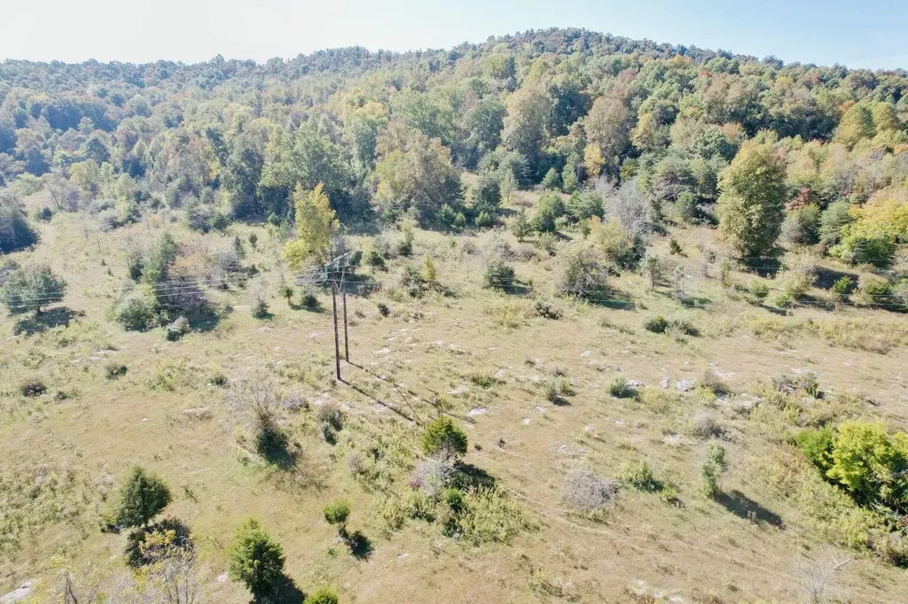20 Elihu Cabin Hollow Road Somerset KY 42501