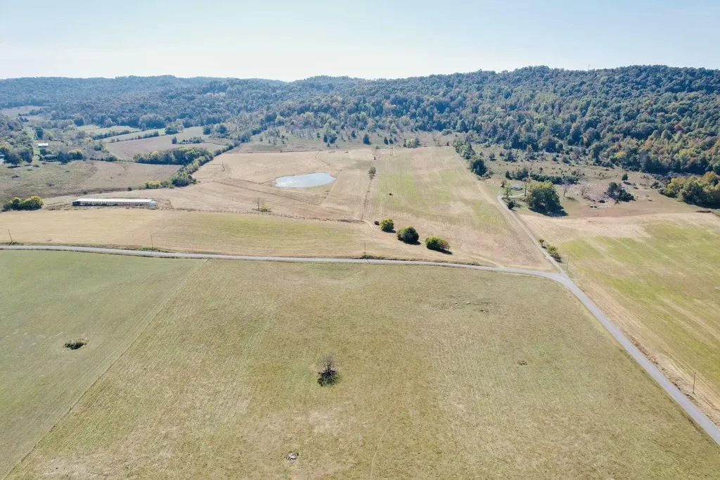 20 Elihu Cabin Hollow Road Somerset KY 42501