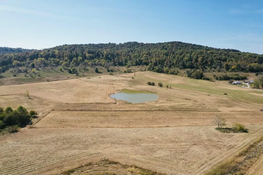 20 Elihu Cabin Hollow Road Somerset KY 42501