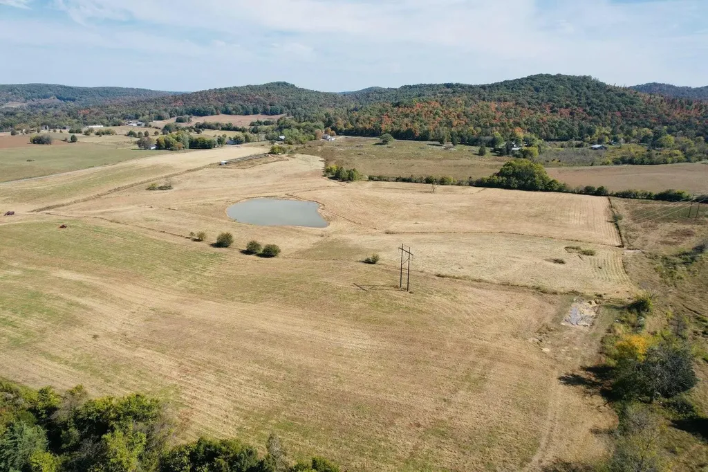 20 Elihu Cabin Hollow Road Somerset KY 42501