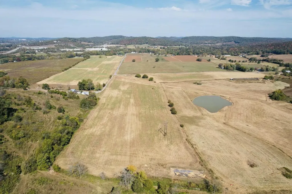 20 Elihu Cabin Hollow Road Somerset KY 42501