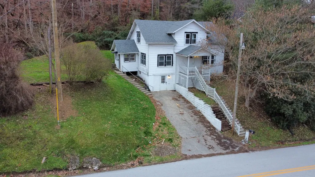 15 S Fork S Road Stanton KY 40380