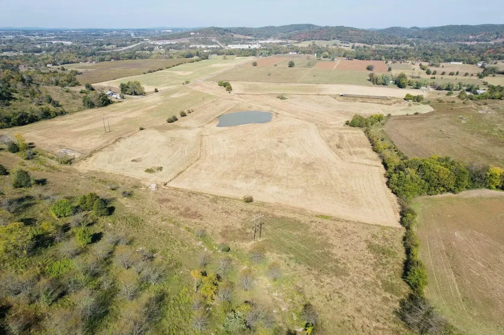 26 Elihu Cabin Hollow Road Somerset KY 42501