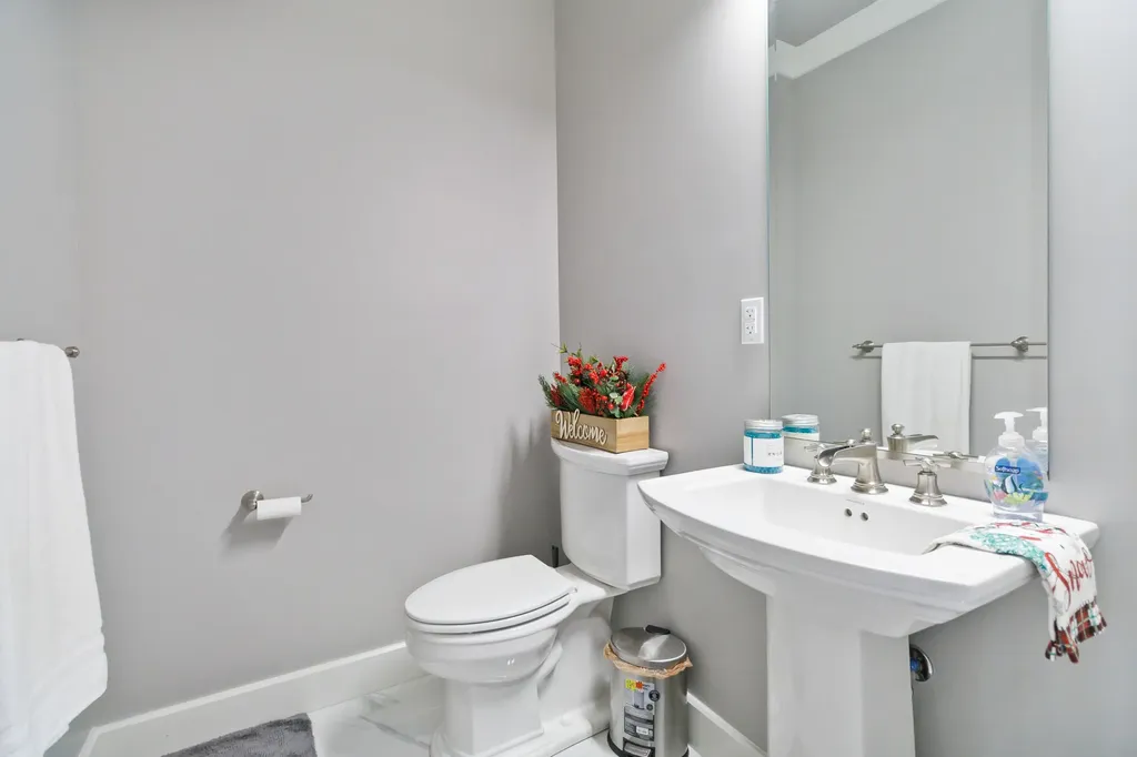 196 Knoll Lane Nancy KY 42544