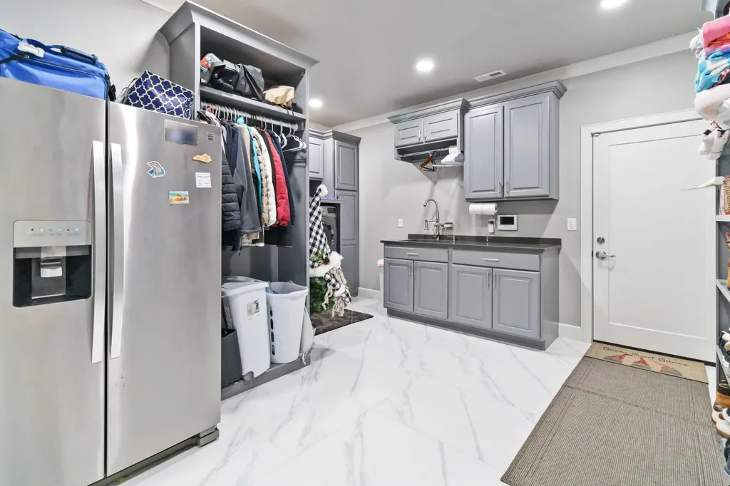 196 Knoll Lane Nancy KY 42544