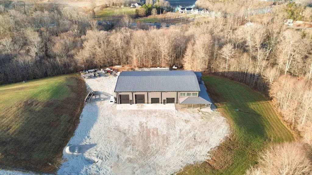 196 Knoll Lane Nancy KY 42544