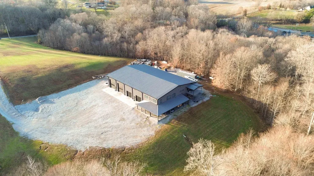 196 Knoll Lane Nancy KY 42544