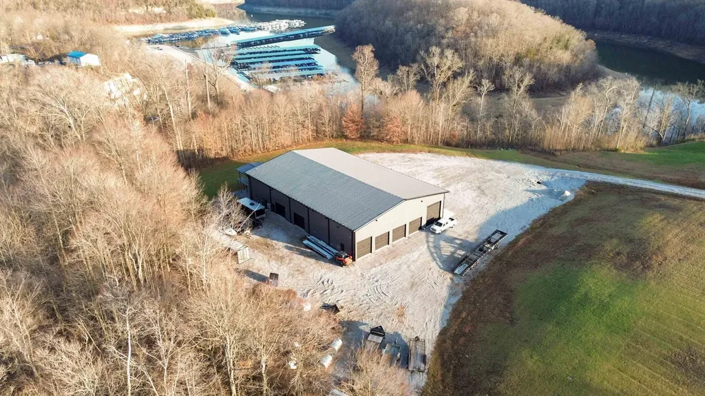 196 Knoll Lane Nancy KY 42544