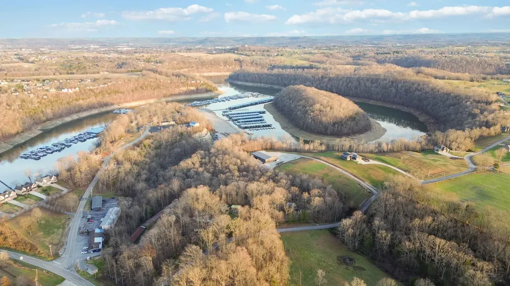 196 Knoll Lane Nancy KY 42544