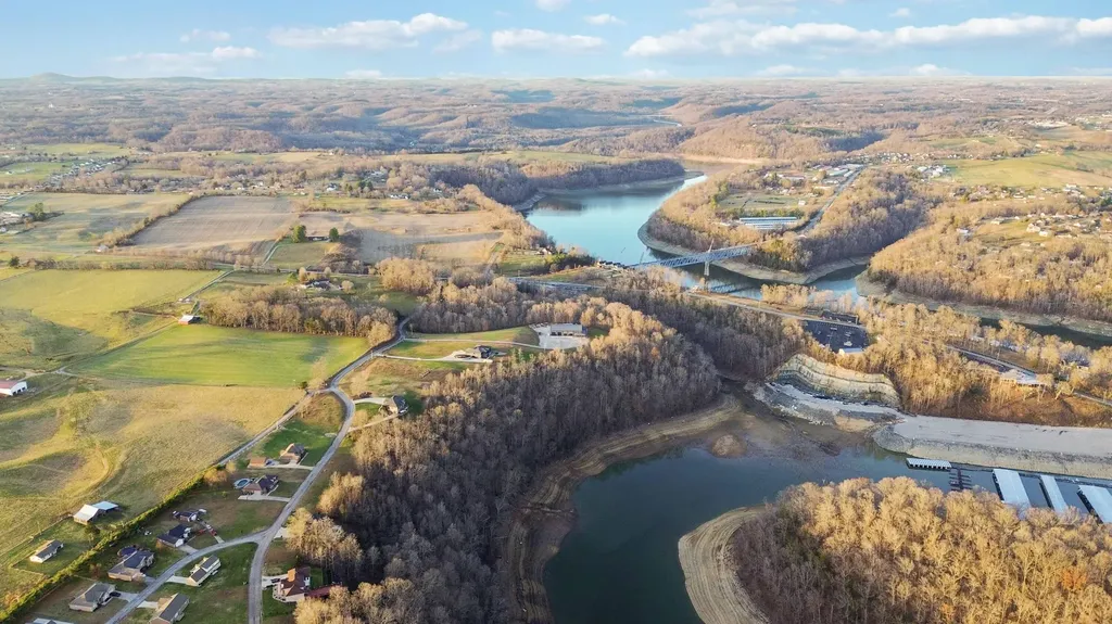 196 Knoll Lane Nancy KY 42544