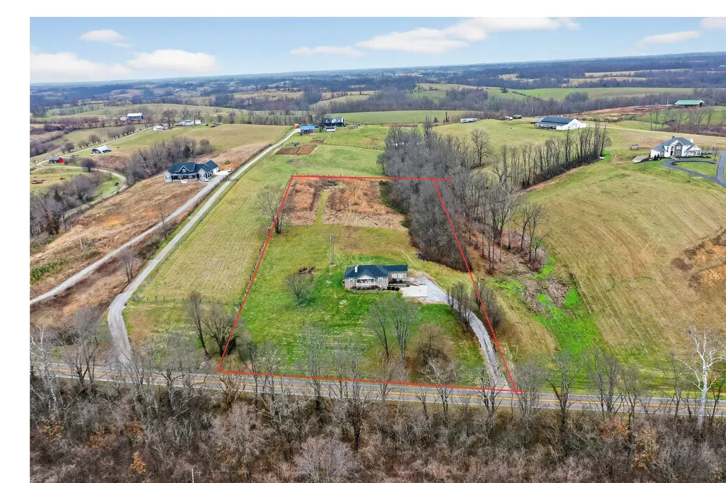 5665 Paris Road Mt Sterling KY 40353