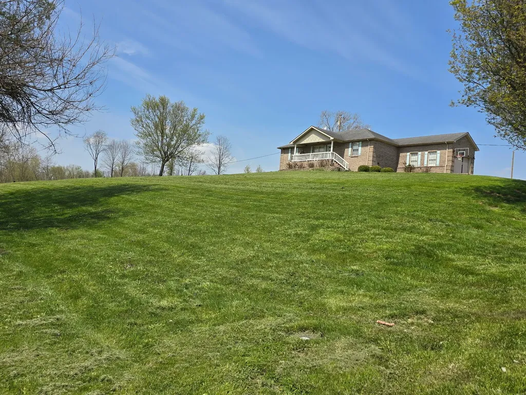 5665 Paris Road Mt Sterling KY 40353