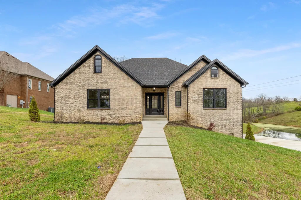 529 Ranier Drive Richmond KY 40475
