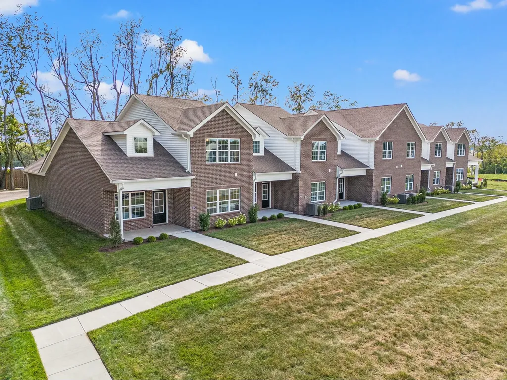 604 Silver Springs Way Lexington KY 40511