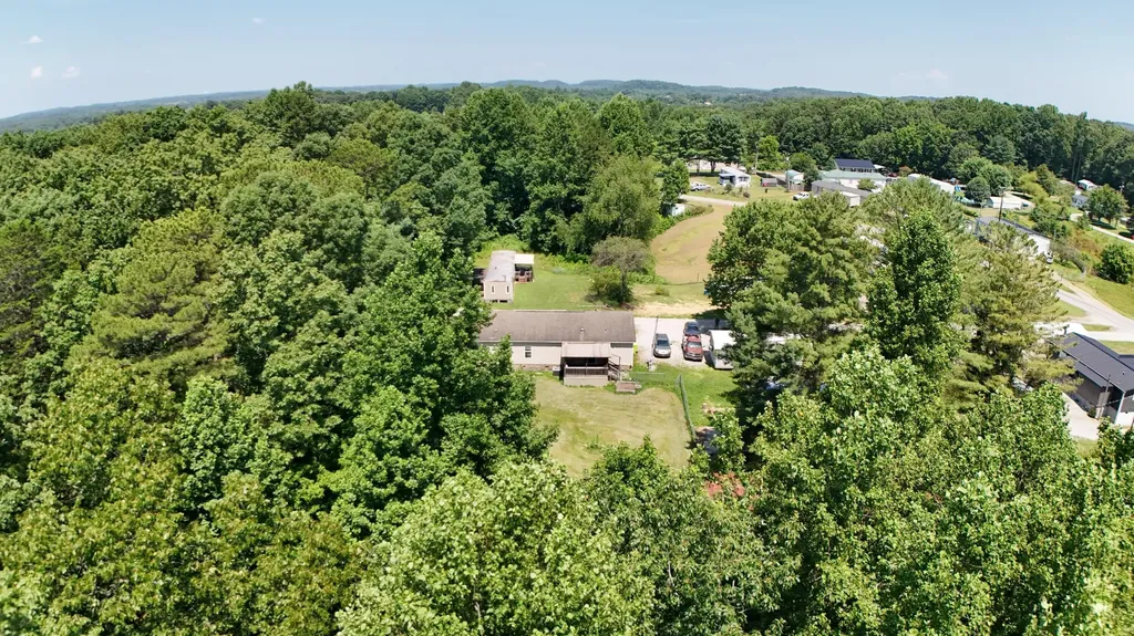 107 Ravenwood Estates London KY 40741