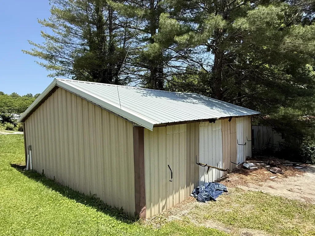 107 Ravenwood Estates London KY 40741
