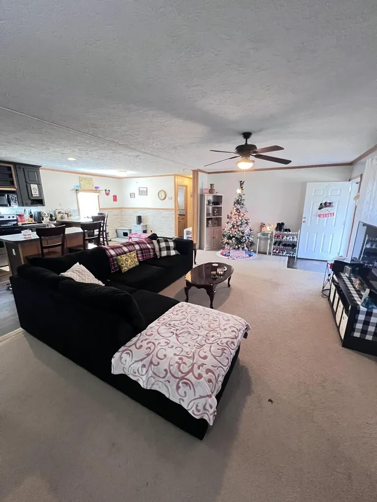 107 Ravenwood Estates London KY 40741