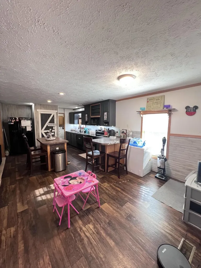 107 Ravenwood Estates London KY 40741