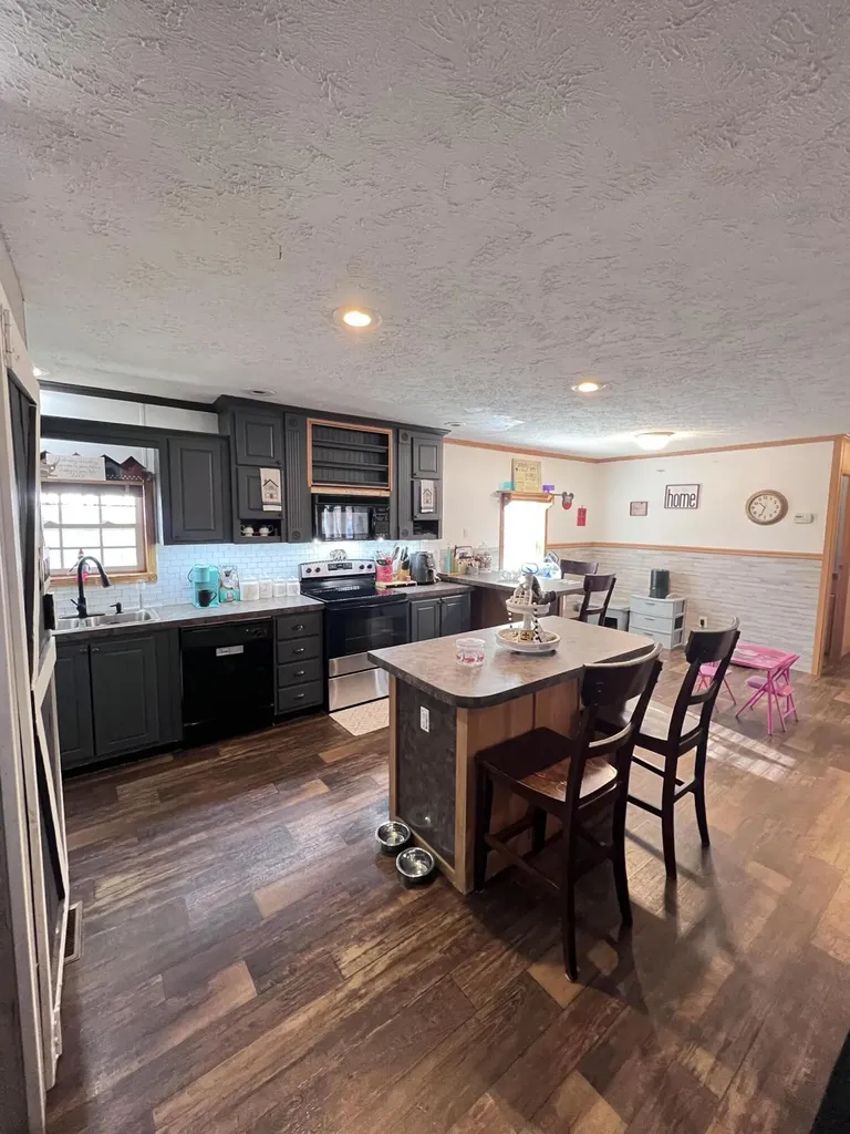 107 Ravenwood Estates London KY 40741