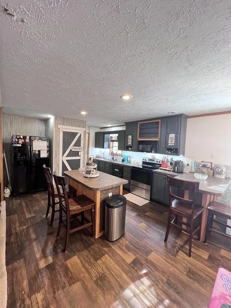 107 Ravenwood Estates London KY 40741