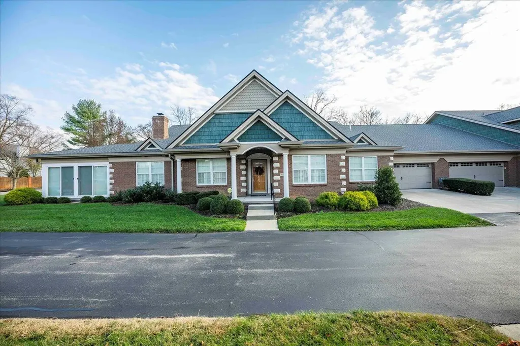 1956 Fort Harrods Drive Lexington KY 40503