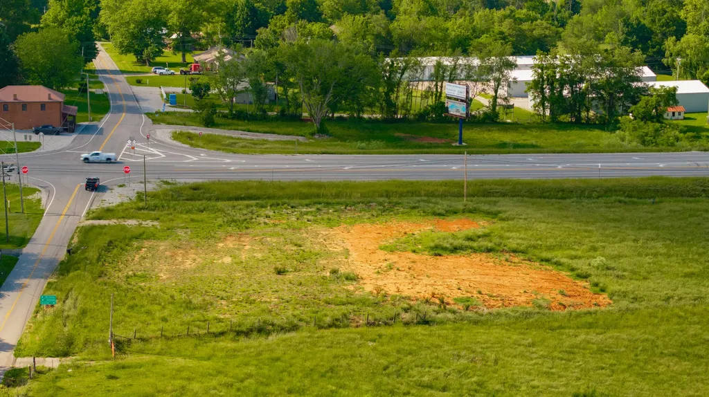 8274 Highway 90 Monticello KY 42633