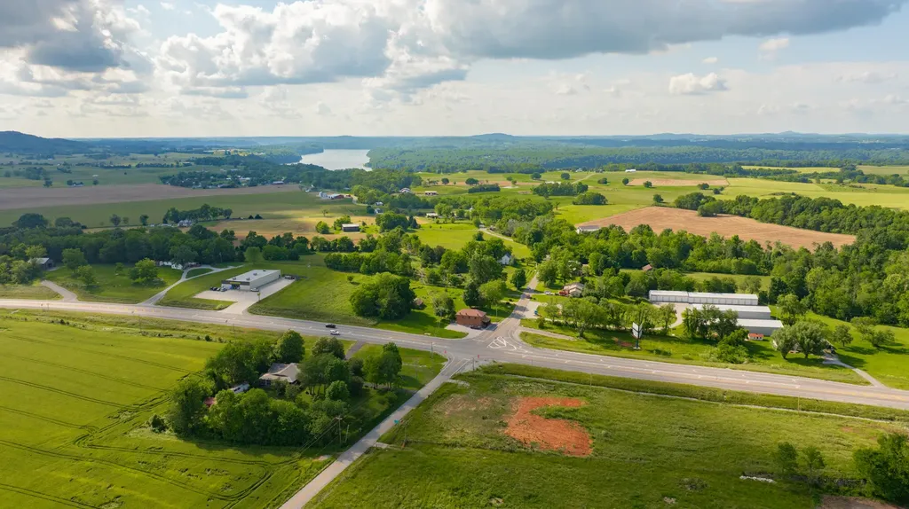 8274 Highway 90 Monticello KY 42633