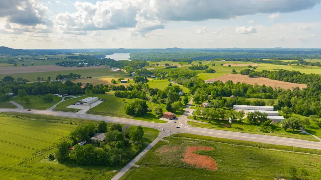 8274 Highway 90 Monticello KY 42633
