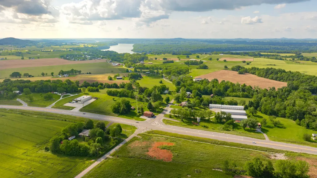 8274 Highway 90 Monticello KY 42633