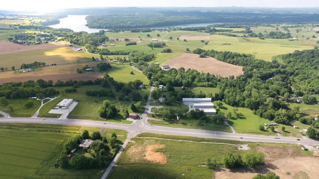 8274 Highway 90 Monticello KY 42633
