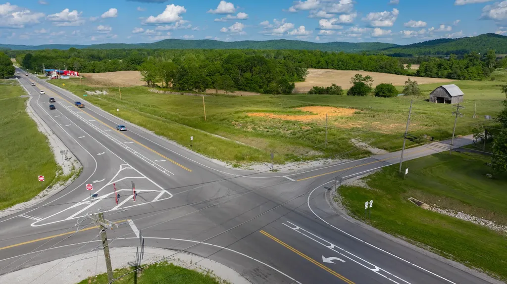 8274 Highway 90 Monticello KY 42633