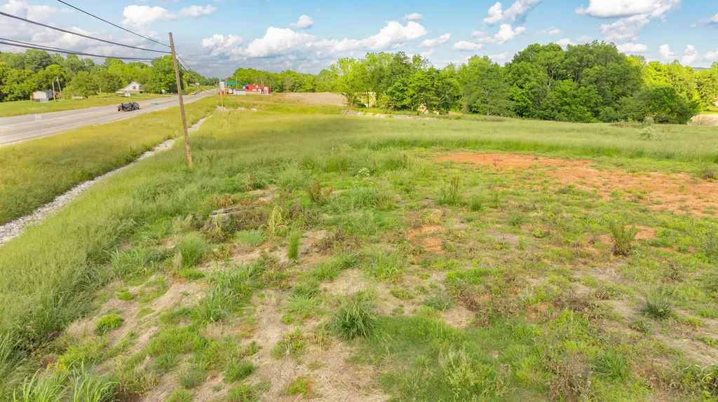 8274 Highway 90 Monticello KY 42633
