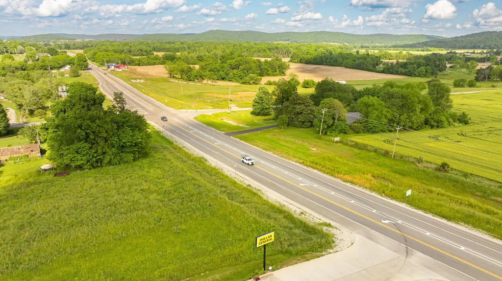 8274 Highway 90 Monticello KY 42633