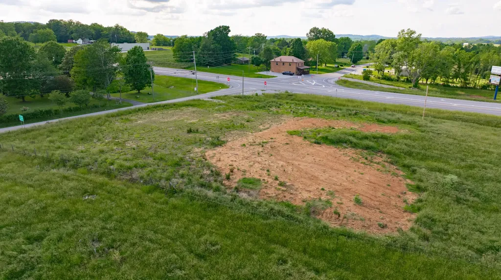 8274 Highway 90 Monticello KY 42633