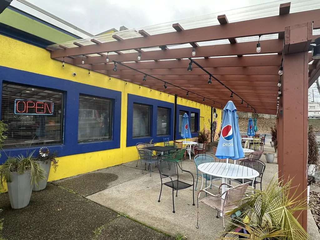 1610 Richmond Street Mt Vernon KY 40456
