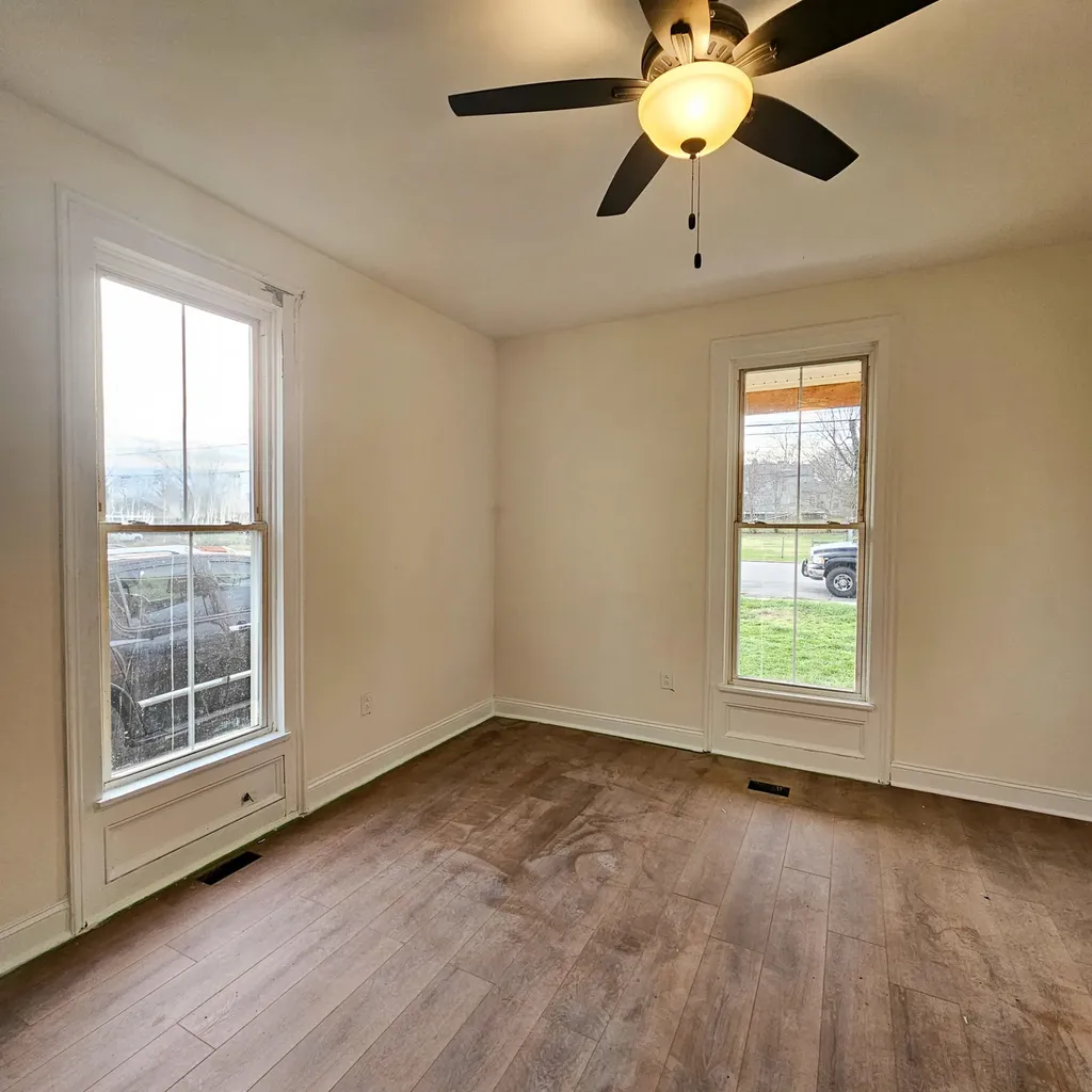 349 N Greenville Street Harrodsburg KY 40330