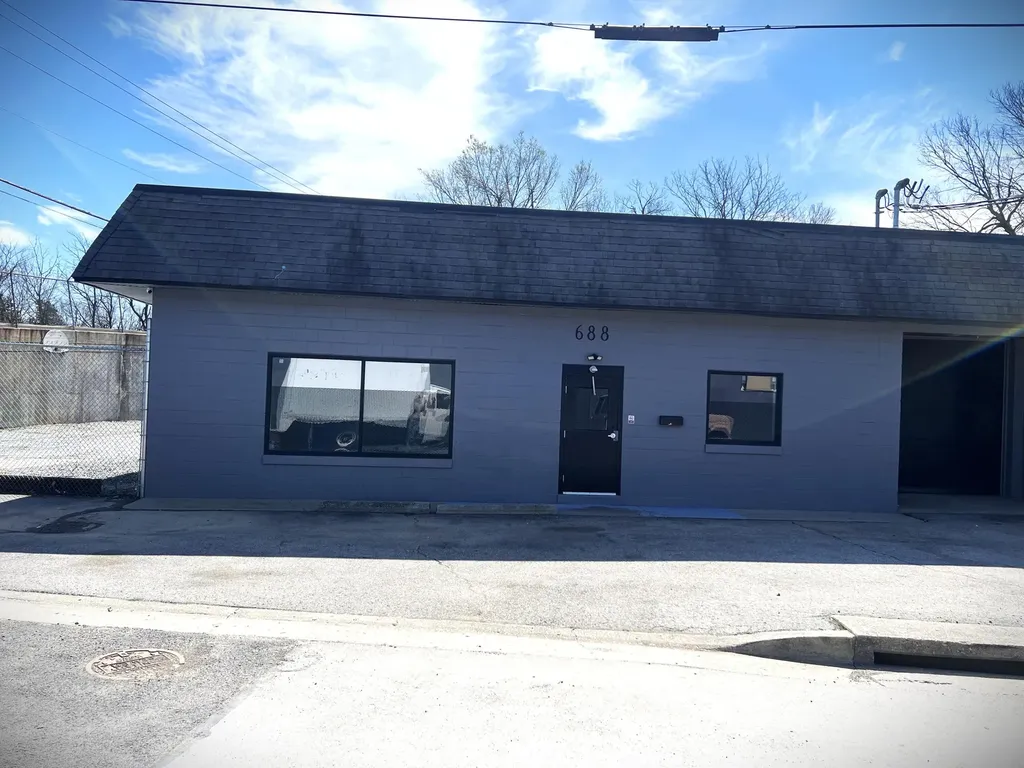 686 Montgomery Avenue Lexington KY 40505