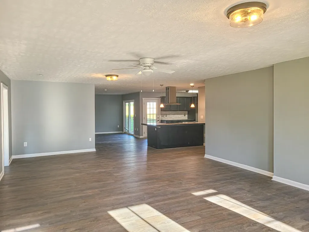 67 Millard Tilley Road Science Hill KY 42553