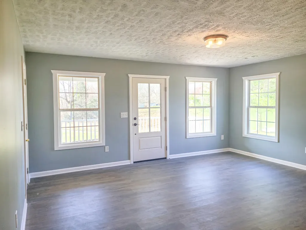 67 Millard Tilley Road Science Hill KY 42553