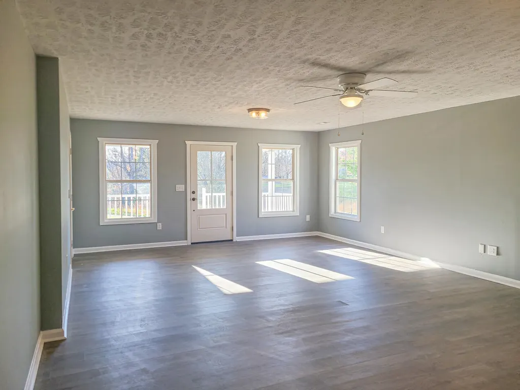 67 Millard Tilley Road Science Hill KY 42553