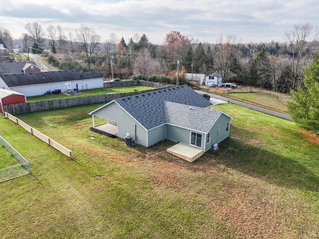 67 Millard Tilley Road Science Hill KY 42553