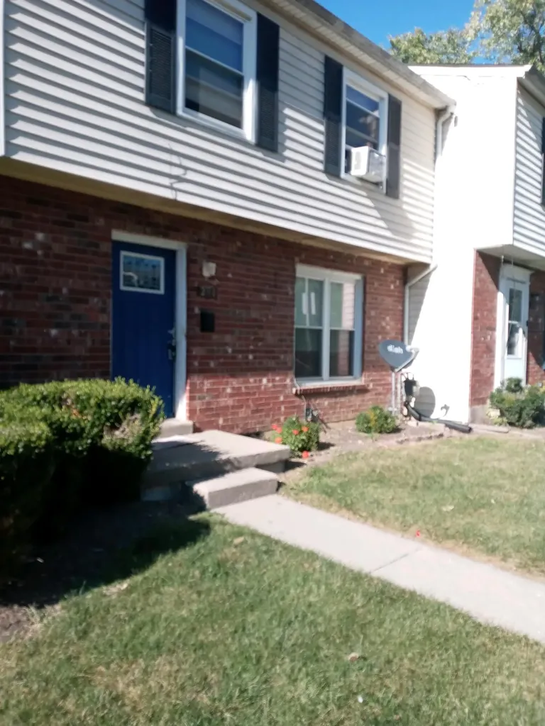 290 Hedgewood Court Lexington KY 40509