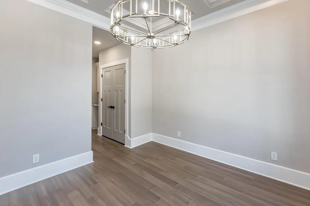 2528 Leland Lane Lexington KY 40503