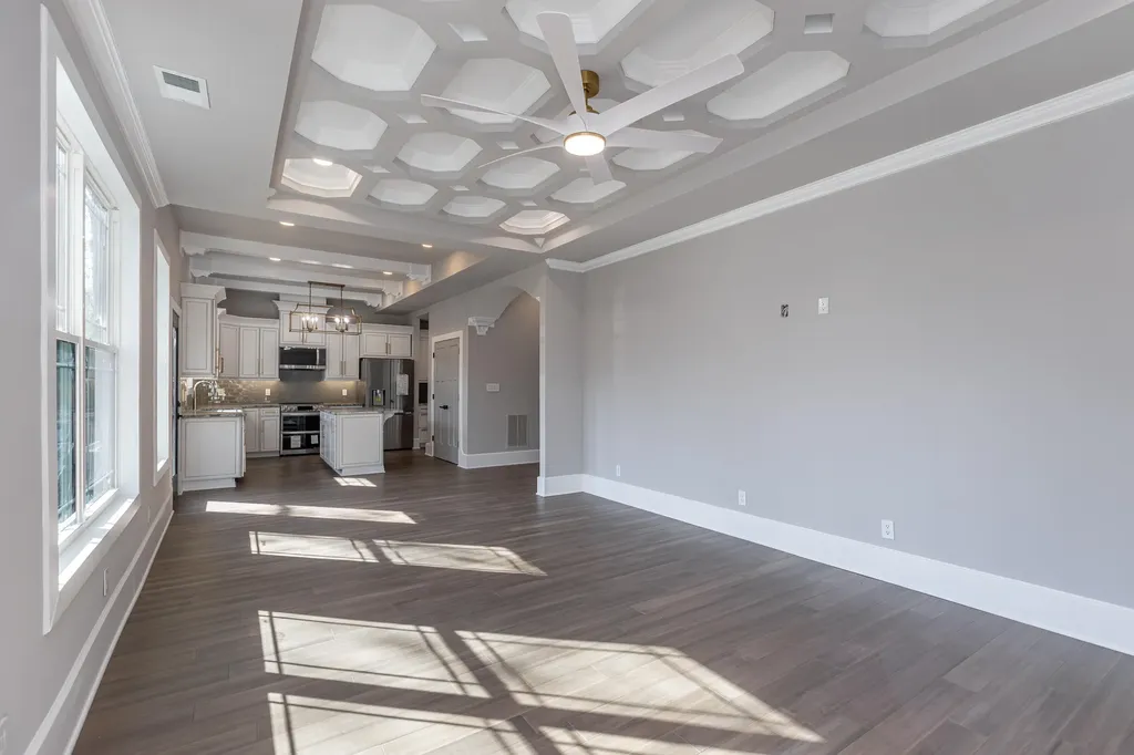 2528 Leland Lane Lexington KY 40503
